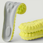 Padel Shark breathable cushioning insoles with reinforced shock absorption and moisture-wicking technology.